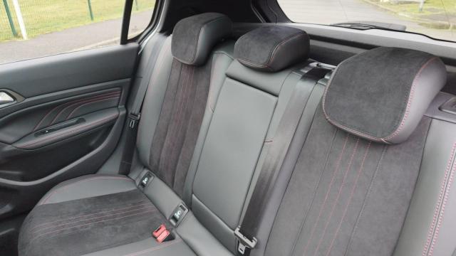 Peugeot 308 image 8