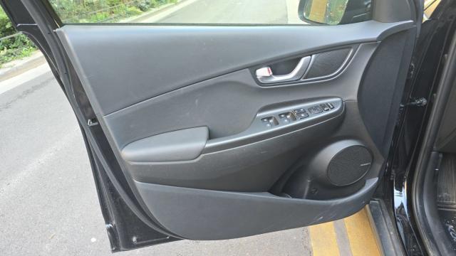 Hyundai Kona image 2