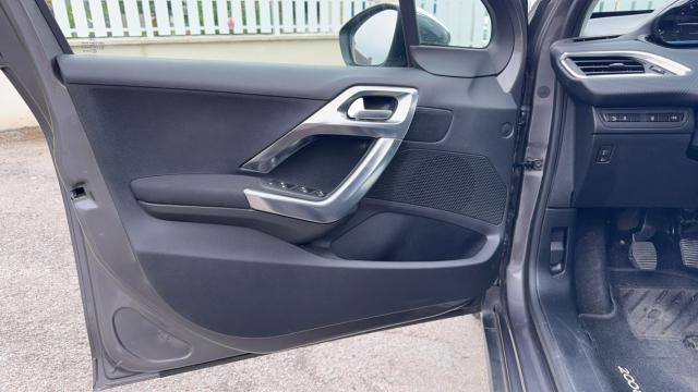 Peugeot 2008 image 7