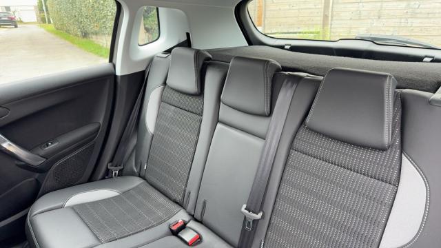 Peugeot 2008 image 9