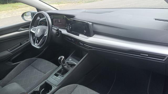 Volkswagen Golf image 8