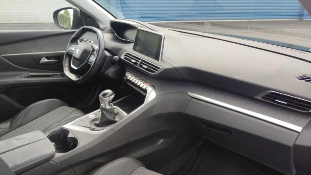 Peugeot 3008 image 1