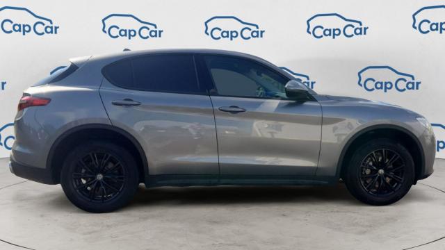 Alfa Romeo Stelvio image 7