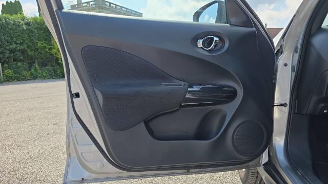 Nissan Juke image 9