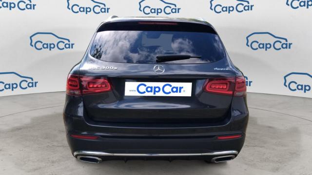 Mercedes Benz Glc image 9