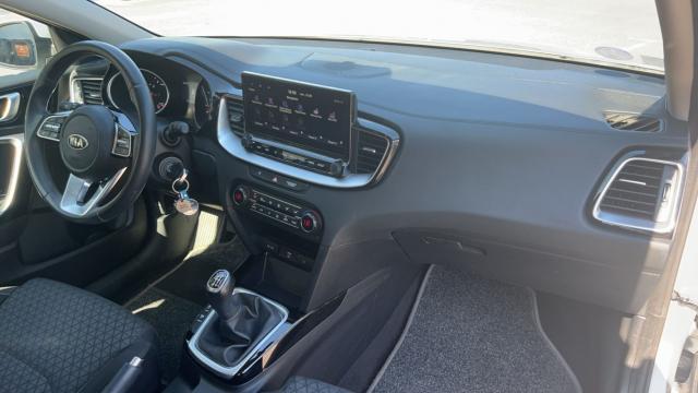 Kia Ceed image 4