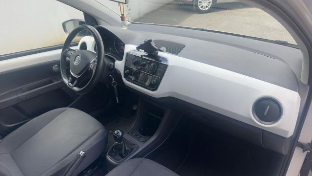 Volkswagen Up! image 8