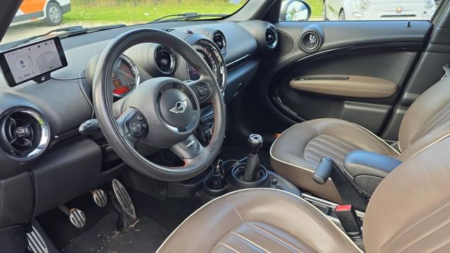 Mini Countryman image 3