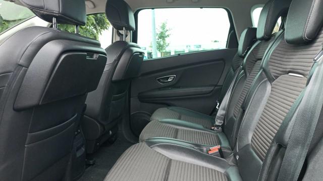 Renault Scénic image 2