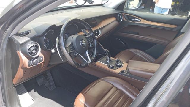 Alfa Romeo Stelvio image 1