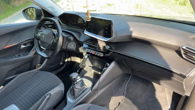 Peugeot 2008 image 5