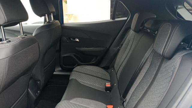 Peugeot 2008 image 5