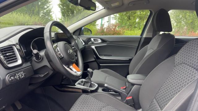 Kia Ceed image 8