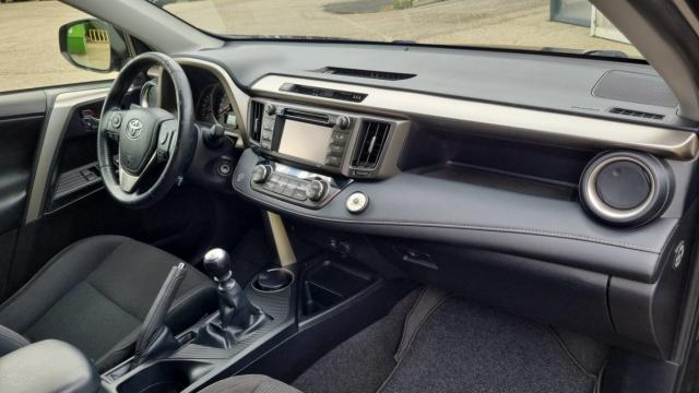 Toyota Rav4 image 4
