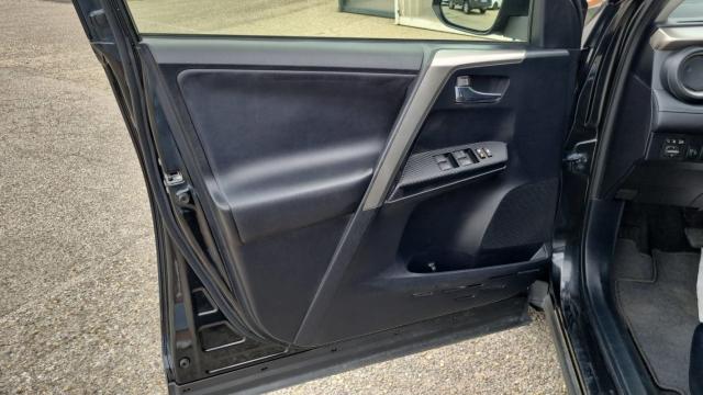 Toyota Rav4 image 9