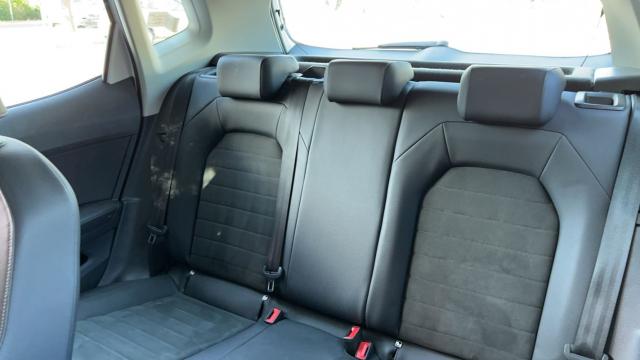 Seat Arona image 2
