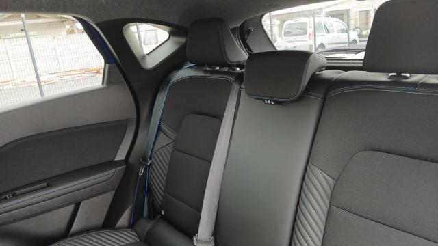 Renault Captur image 9