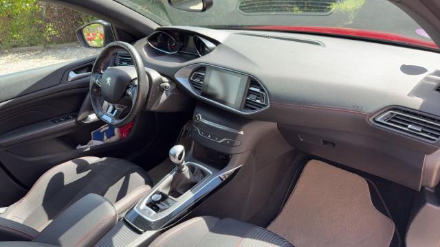 Peugeot 308 image 3