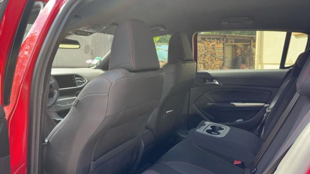 Peugeot 308 image 2