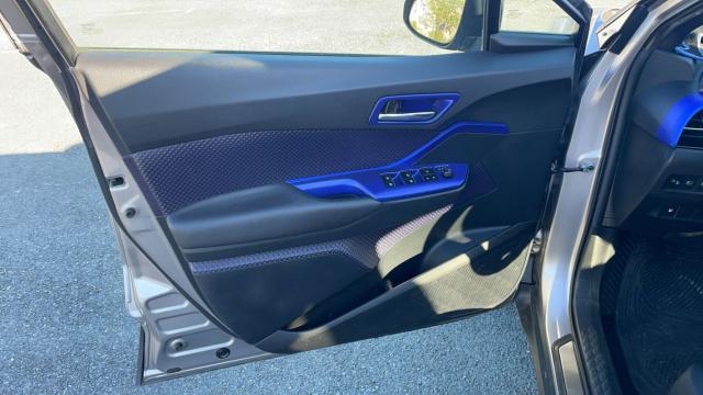 Toyota C-Hr image 4