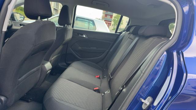 Peugeot 308 image 9