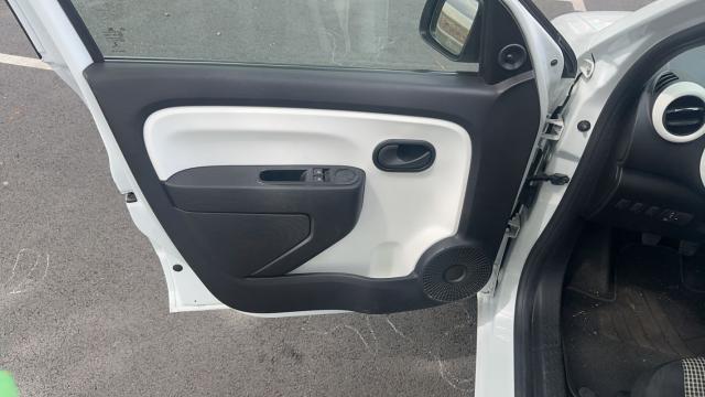 Renault Twingo image 8