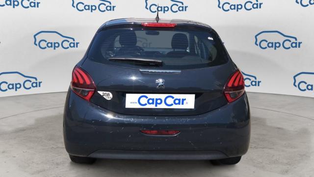 Peugeot 208 image 8