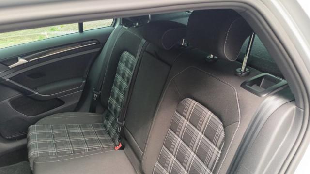 Volkswagen Golf image 8