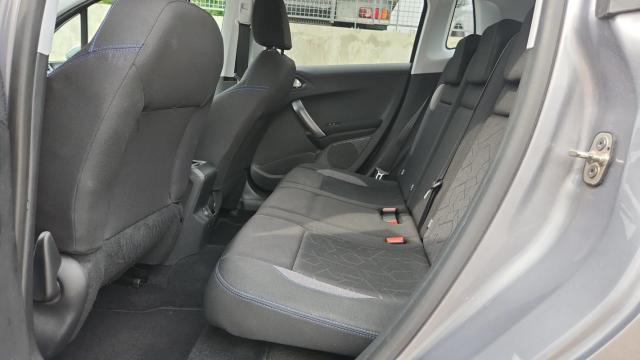 Peugeot 2008 image 5