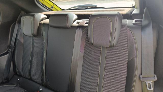 Peugeot 208 image 1