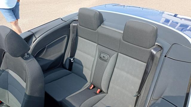 Volkswagen Eos image 2