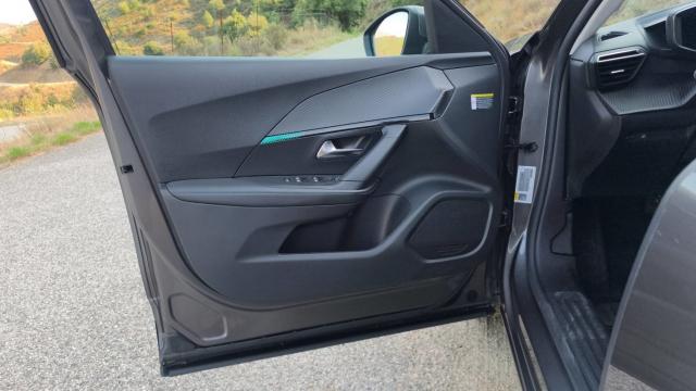 Peugeot 2008 image 7