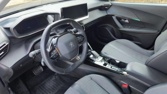 Peugeot 2008 image 9