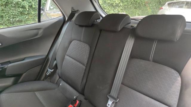 Kia Picanto image 8