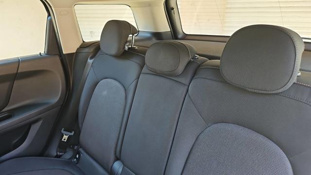 Mini Countryman image 2
