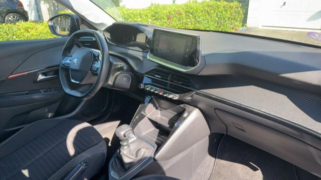 Peugeot 208 image 4