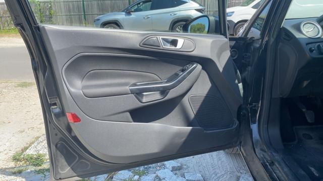 Ford Fiesta image 3