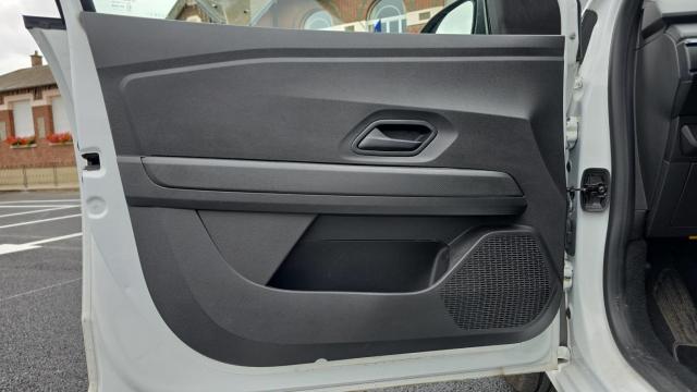 Dacia Sandero image 9