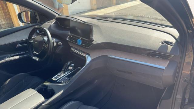 Peugeot 3008 image 1