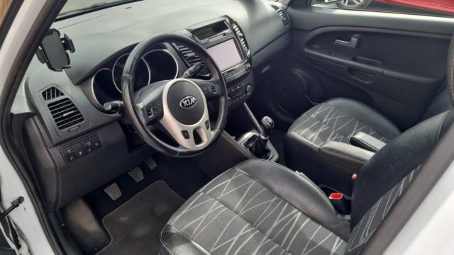 Kia Venga image 8