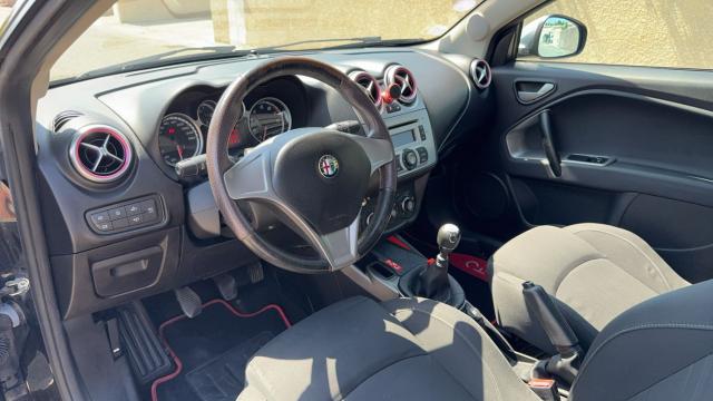 Alfa Romeo Mito image 8