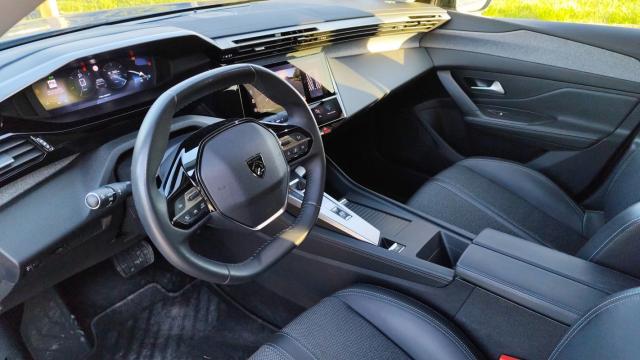 Peugeot 308 image 3