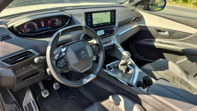 Peugeot 3008 image 8
