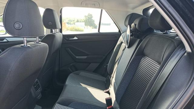 Volkswagen T-Roc image 8