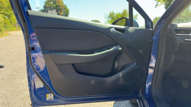Renault Clio image 2