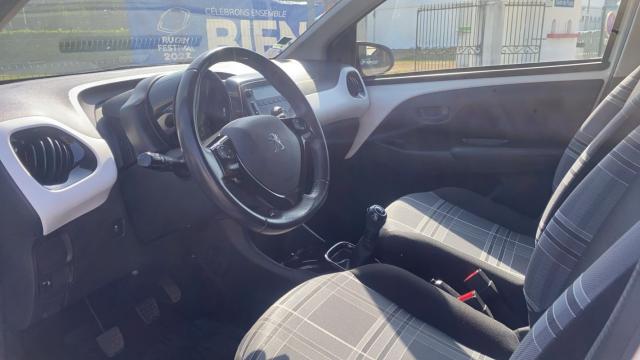 Peugeot 108 image 1