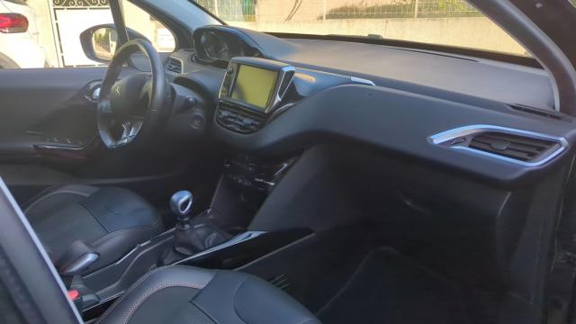 Peugeot 2008 image 5