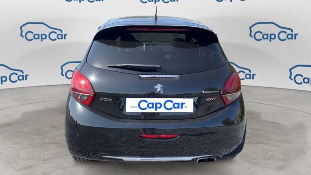 Peugeot 208 image 9