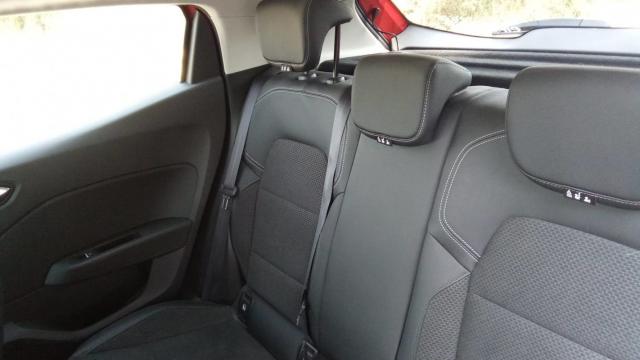 Renault Clio image 8