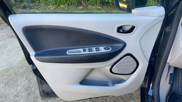 Renault Zoe image 2